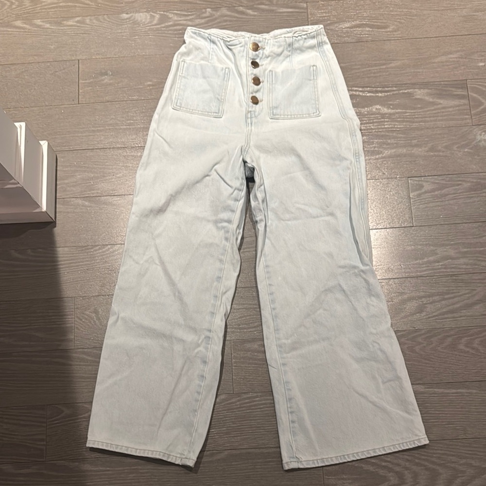 Zara High-Waisted Light Blue Jeans size 2